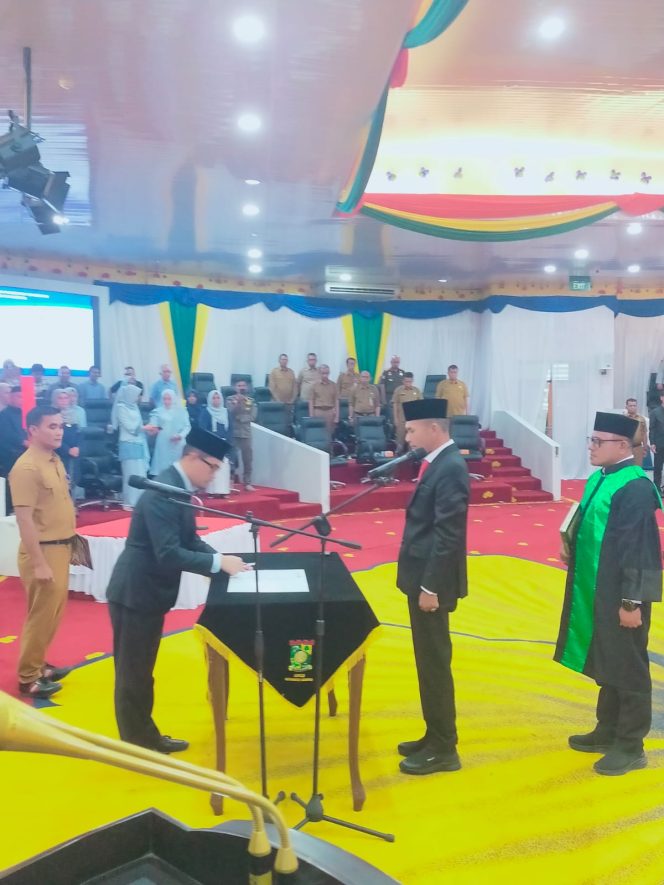 
					Pelantikan dan Pengambilan Sumpah Idris Sebagai Anggota DPRD Kampar dari Fraksi PAN