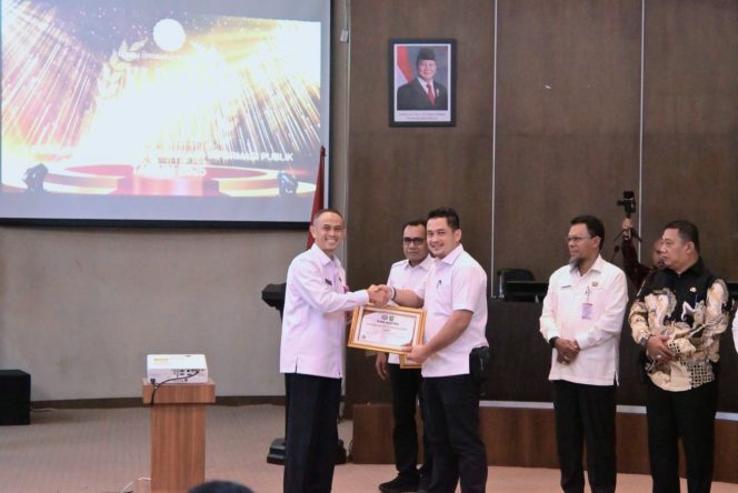 
					KI Award 2025 Riau PPID Utama Kabupaten Kampar Raih Predikat Informatif
