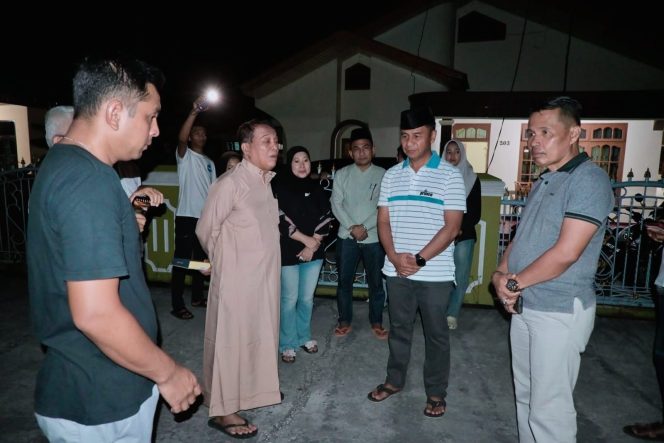 
					Bupati Kampar Ahmad Yuzar Tinjau Korban Kebakaran, Pastikan Pemerintah Hadir Untuk Masyarakat