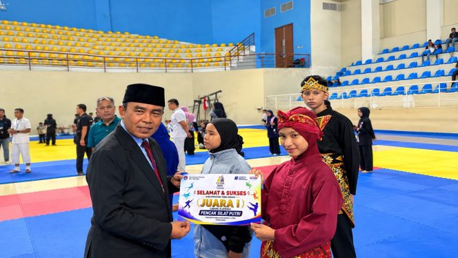
					Menuju Kancah Nasional! Azkia Zafeera Arfa Sabet Juara 1 Pencak Silat O2SN Tingkat Provinsi Riau