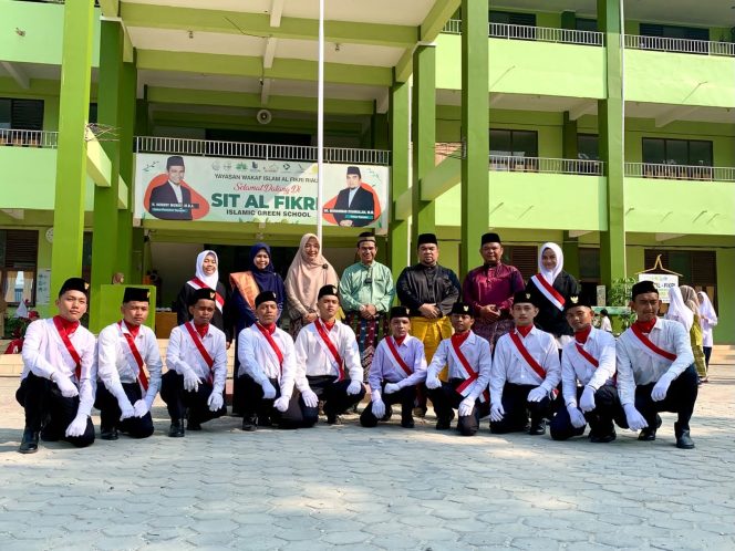 
					Isi Kemerdekaan RI ke-81, Hendry Munief Ajak Generasi Muda Tingkatkan Kualitas Diri