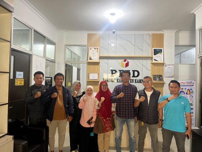 
					Jelang Pleno PDPB Triwulan IIi, Bawaslu Kampar Imbau Masyarakat dan Partai Politik Tentang Data Pemilih 2026
