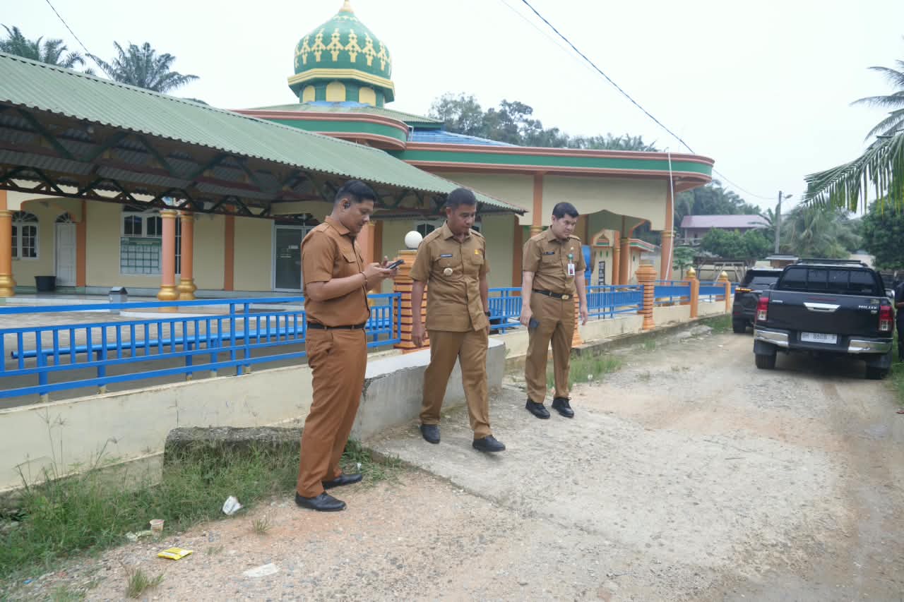 Bukan Sekadar Kunker, Bupati Kampar Datang Melihat Langsung Kebutuhan Warga Tapung Hulu